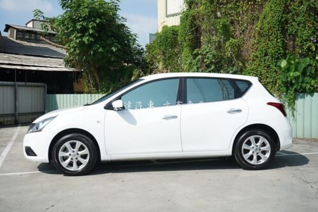 NISSAN日產 TIIDA  第5張相片