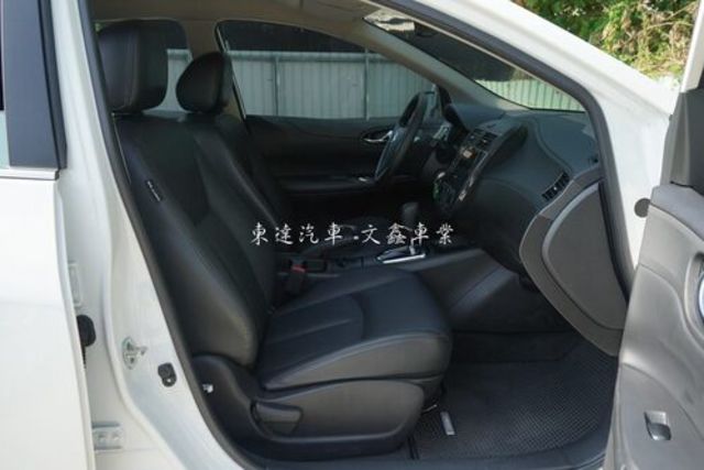 NISSAN日產 TIIDA  第10張相片