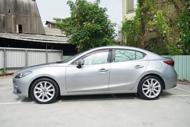 MAZDA馬自達 MAZDA 3  第6張相片
