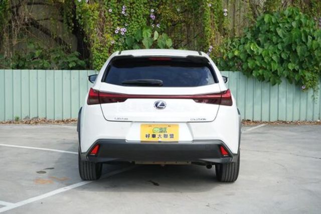 LEXUS凌志 UX250H  第4張相片