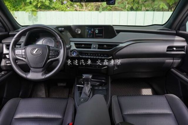 LEXUS凌志 UX250H  第10張相片