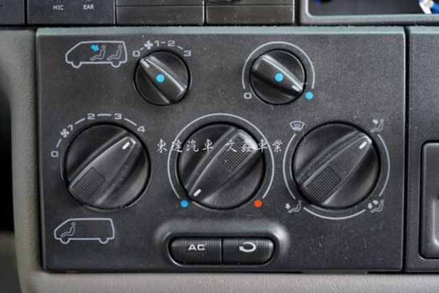 VOLKSWAGEN福斯 T4 CARAVELLE VR6  第12張相片