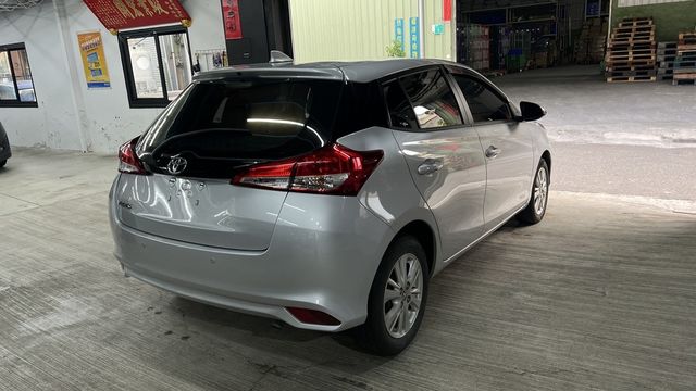 TOYOTA豐田 YARIS  第2張相片