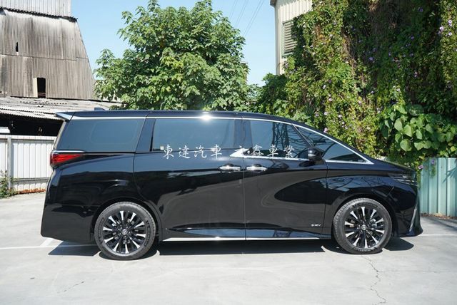 TOYOTA豐田 ALPHARD  第5張相片