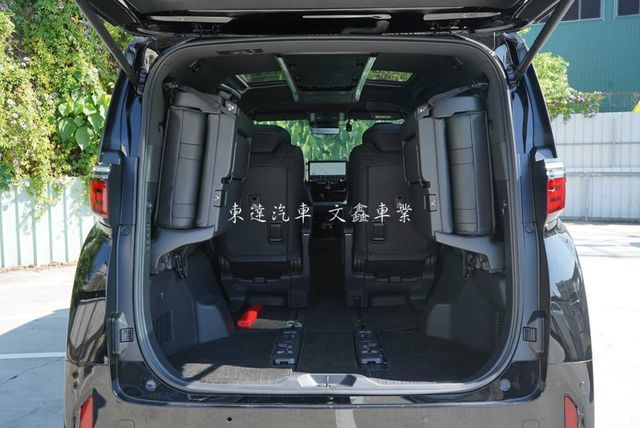 TOYOTA豐田 ALPHARD  第7張相片