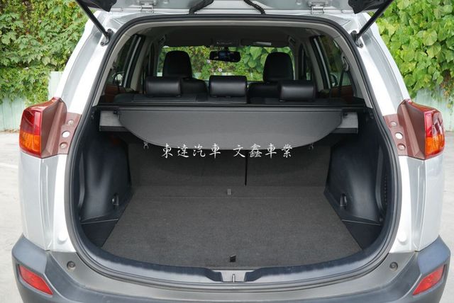 TOYOTA豐田 RAV4  第8張相片