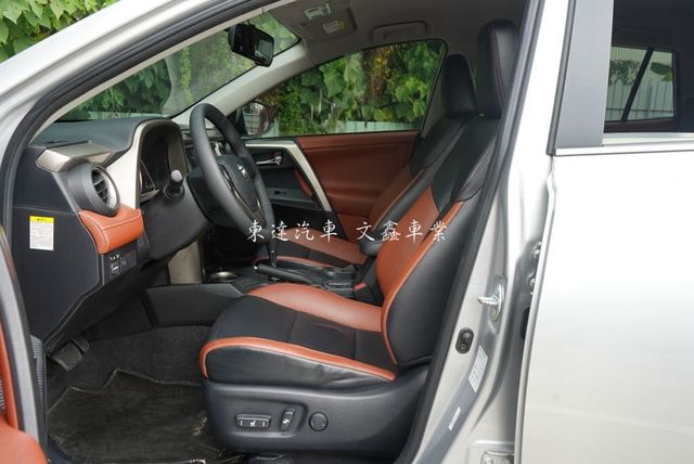 TOYOTA豐田 RAV4  第9張相片