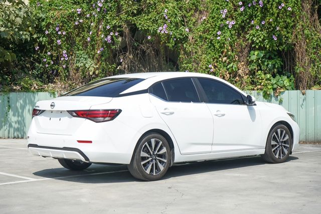 NISSAN日產 SENTRA  第7張相片