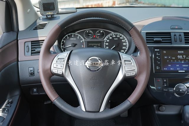 NISSAN日產 TIIDA  第27張相片