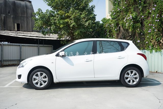 NISSAN日產 TIIDA  第13張相片