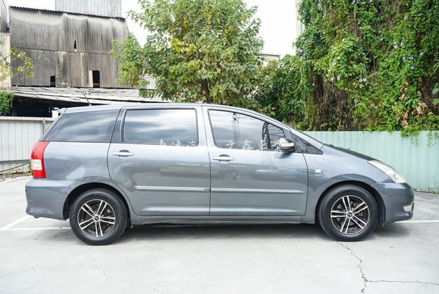 TOYOTA豐田 WISH  第5張相片