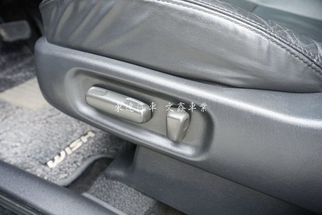TOYOTA豐田 WISH  第35張相片