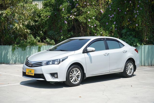 TOYOTA豐田 ALTIS  第1張相片