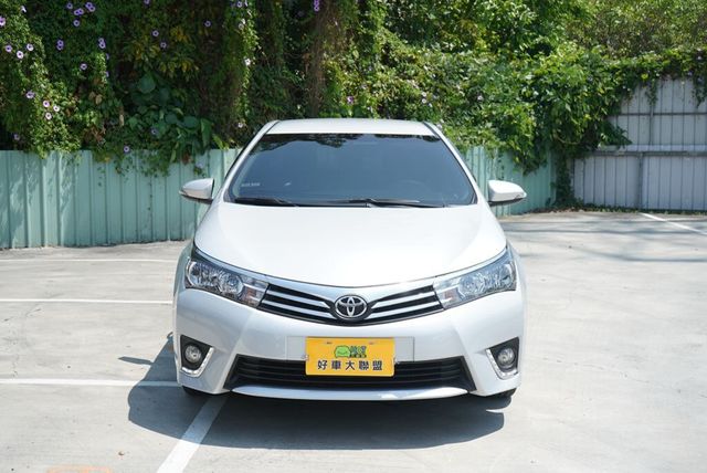 TOYOTA豐田 ALTIS  第2張相片