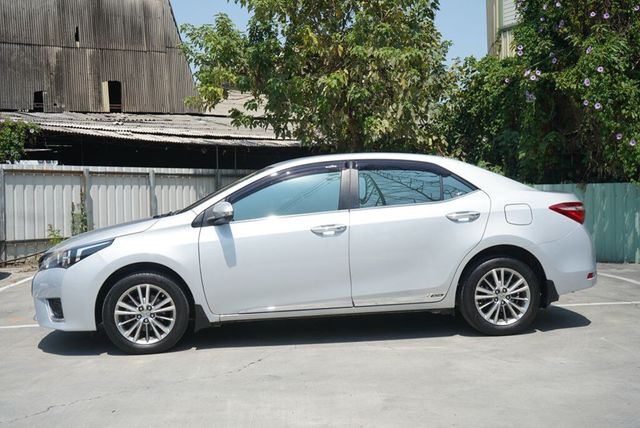TOYOTA豐田 ALTIS  第7張相片