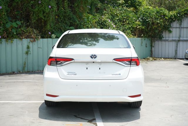 TOYOTA豐田 ALTIS  第5張相片