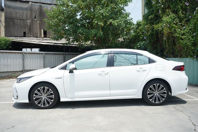 TOYOTA豐田 ALTIS  第7張相片