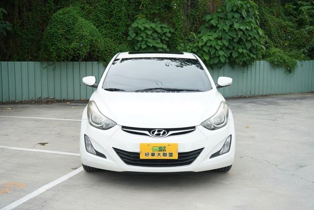 HYUNDAI現代 ELANTRA  第3張相片