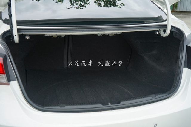 HYUNDAI現代 ELANTRA  第7張相片