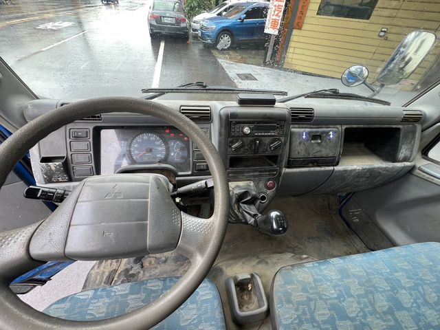 MITSUBISHI三菱 CANTER  第6張相片