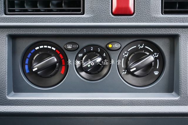 MITSUBISHI三菱 DELICA  第17張相片