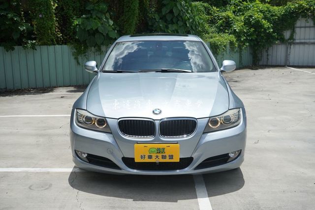 BMW寶馬 320I  第2張相片