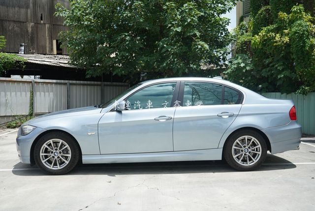 BMW寶馬 320I  第6張相片