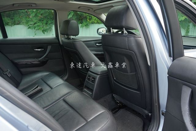 BMW寶馬 320I  第9張相片
