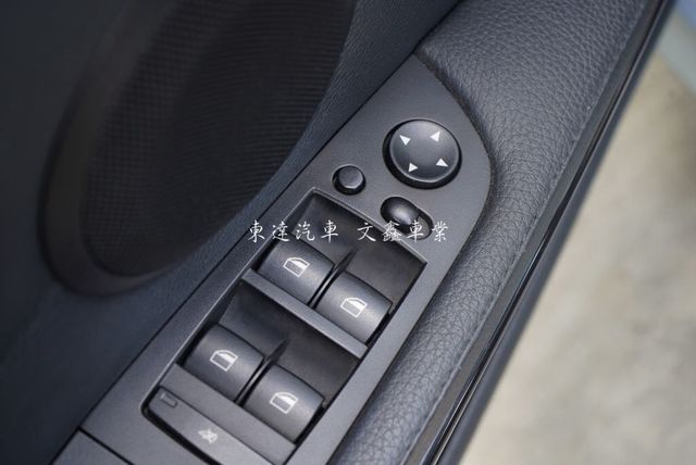 BMW寶馬 320I  第16張相片