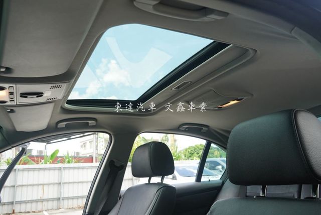 BMW寶馬 320I  第18張相片