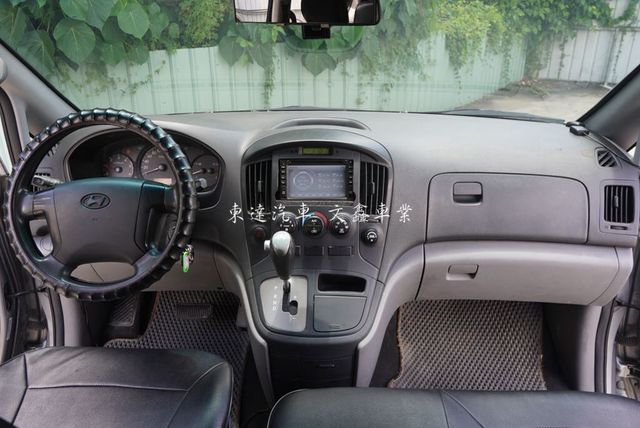 HYUNDAI現代 STAREX  第13張相片