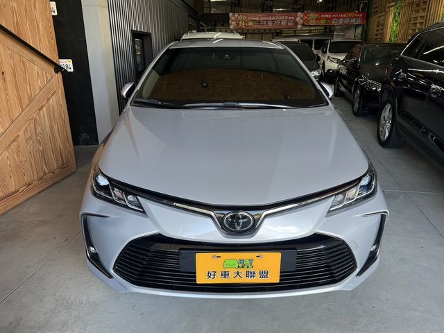 TOYOTA豐田 ALTIS  第2張相片