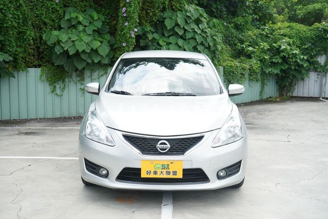 NISSAN日產 TIIDA  第2張相片