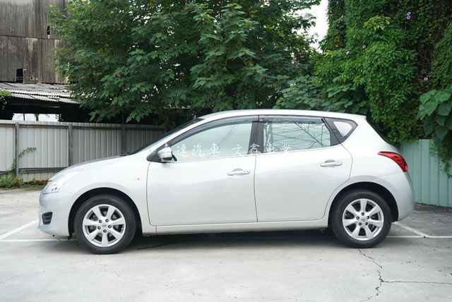 NISSAN日產 TIIDA  第7張相片