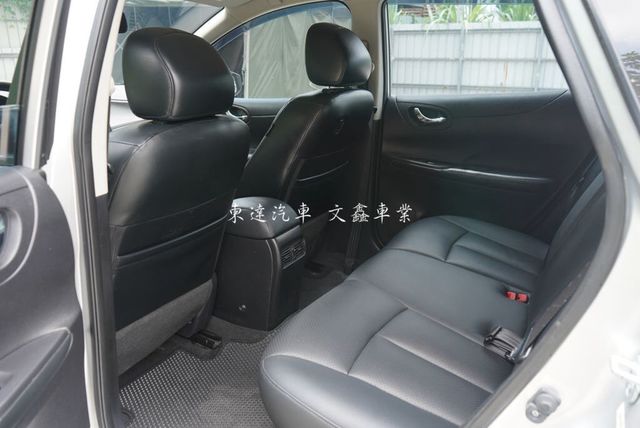 NISSAN日產 TIIDA  第11張相片