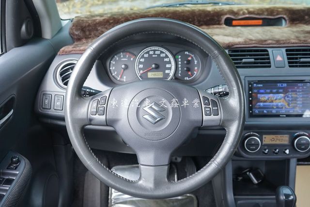 SUZUKI鈴木 SWIFT  第15張相片