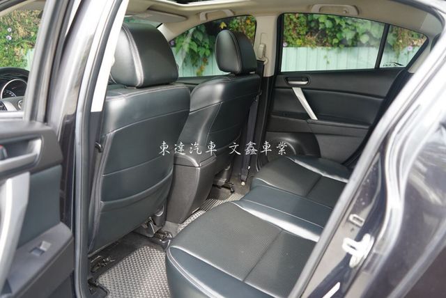 MAZDA馬自達 MAZDA 3  第10張相片