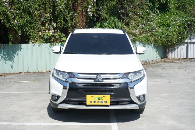 MITSUBISHI三菱 OUTLANDER  第2張相片