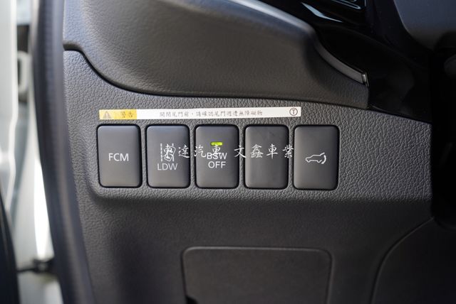 MITSUBISHI三菱 OUTLANDER  第15張相片