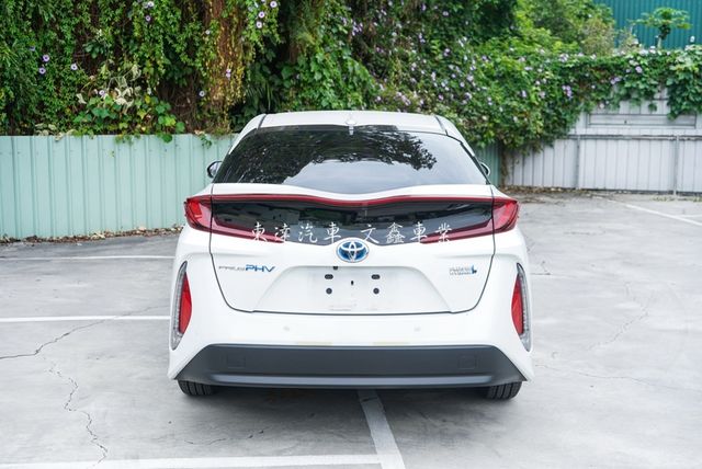 TOYOTA豐田 PRIUS PHV  第4張相片