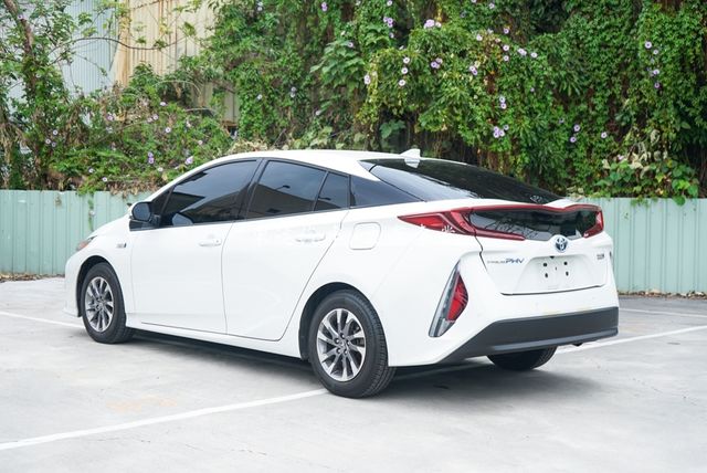 TOYOTA豐田 PRIUS PHV  第5張相片