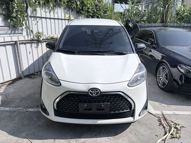 TOYOTA豐田 SIENTA  第2張相片