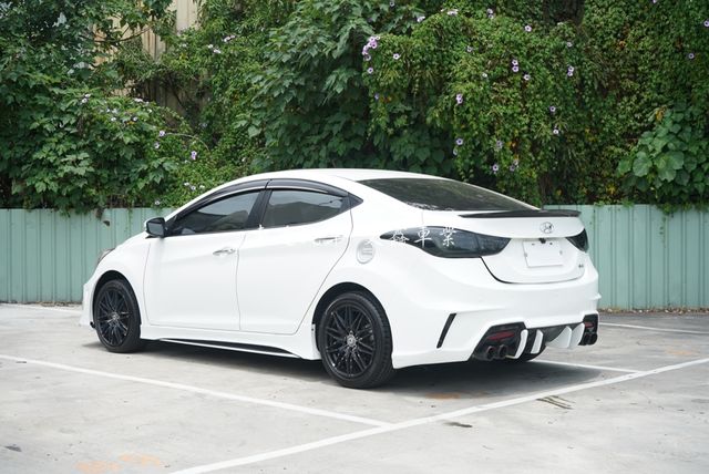 HYUNDAI現代 ELANTRA  第6張相片