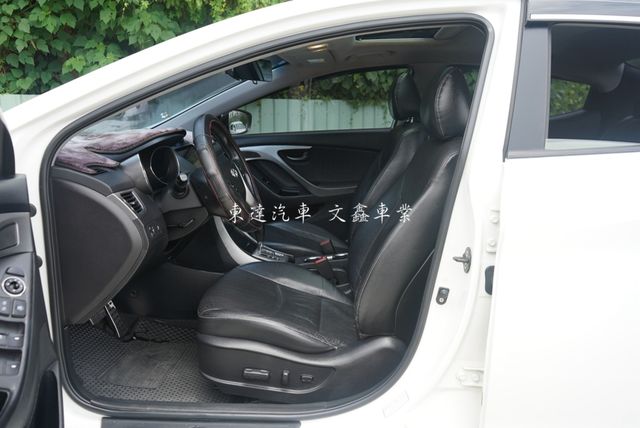 HYUNDAI現代 ELANTRA  第9張相片