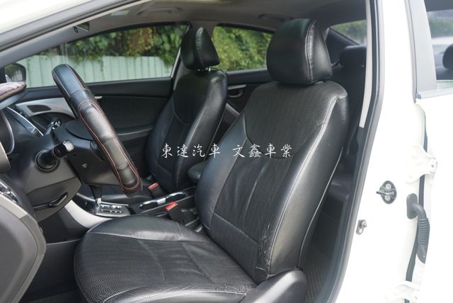 HYUNDAI現代 ELANTRA  第10張相片