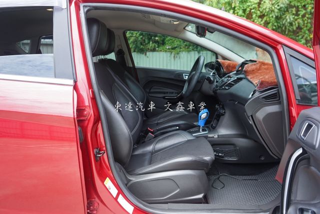 FORD福特 FIESTA  第13張相片