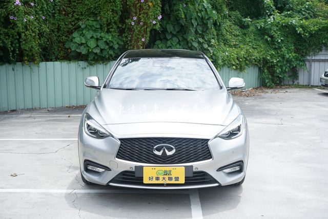 INFINITI無限 Q30  第2張相片