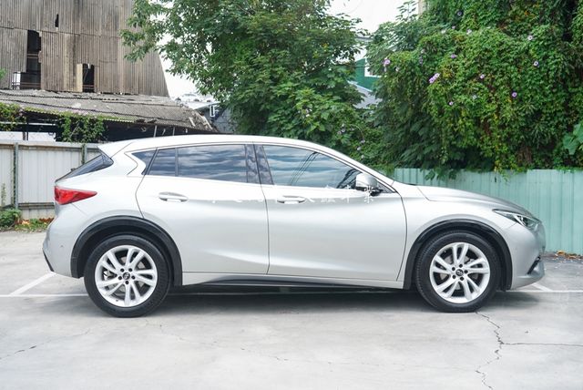 INFINITI無限 Q30  第3張相片