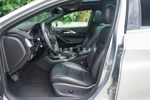INFINITI無限 Q30  第9張相片