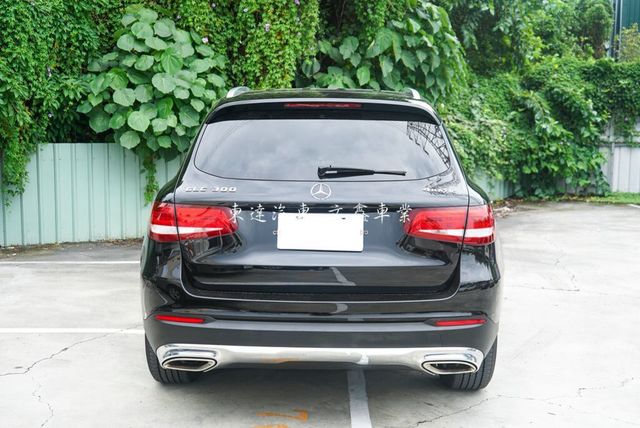 M-BENZ賓士 GLC300  第5張相片